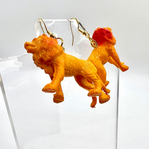 Lion Earrings - Animal Earrings - Zoo Earrings - Teacher Earrings - Picture 2 of 9